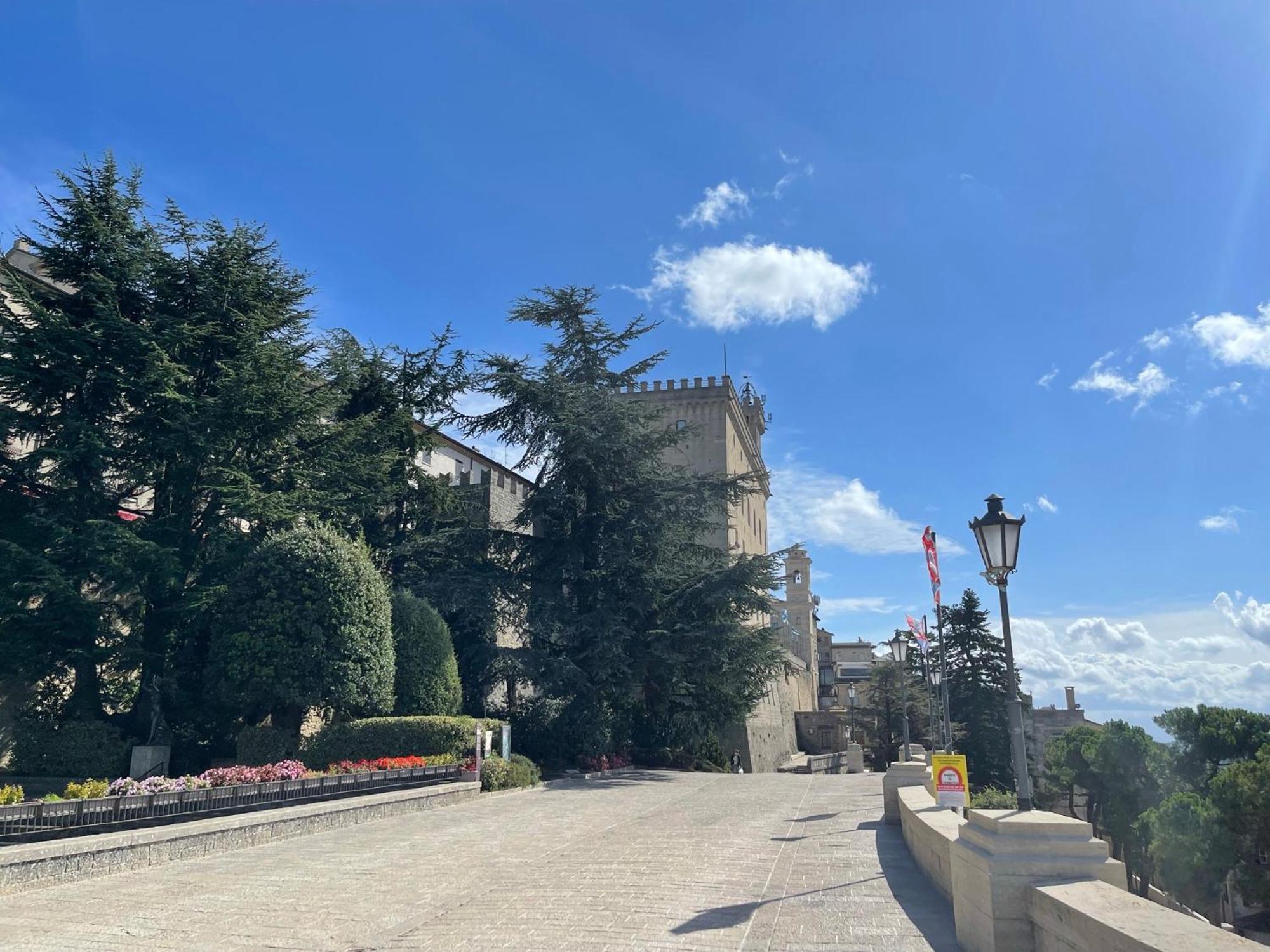 La Famosa Dimora Ambasciatore San Marino Luaran gambar