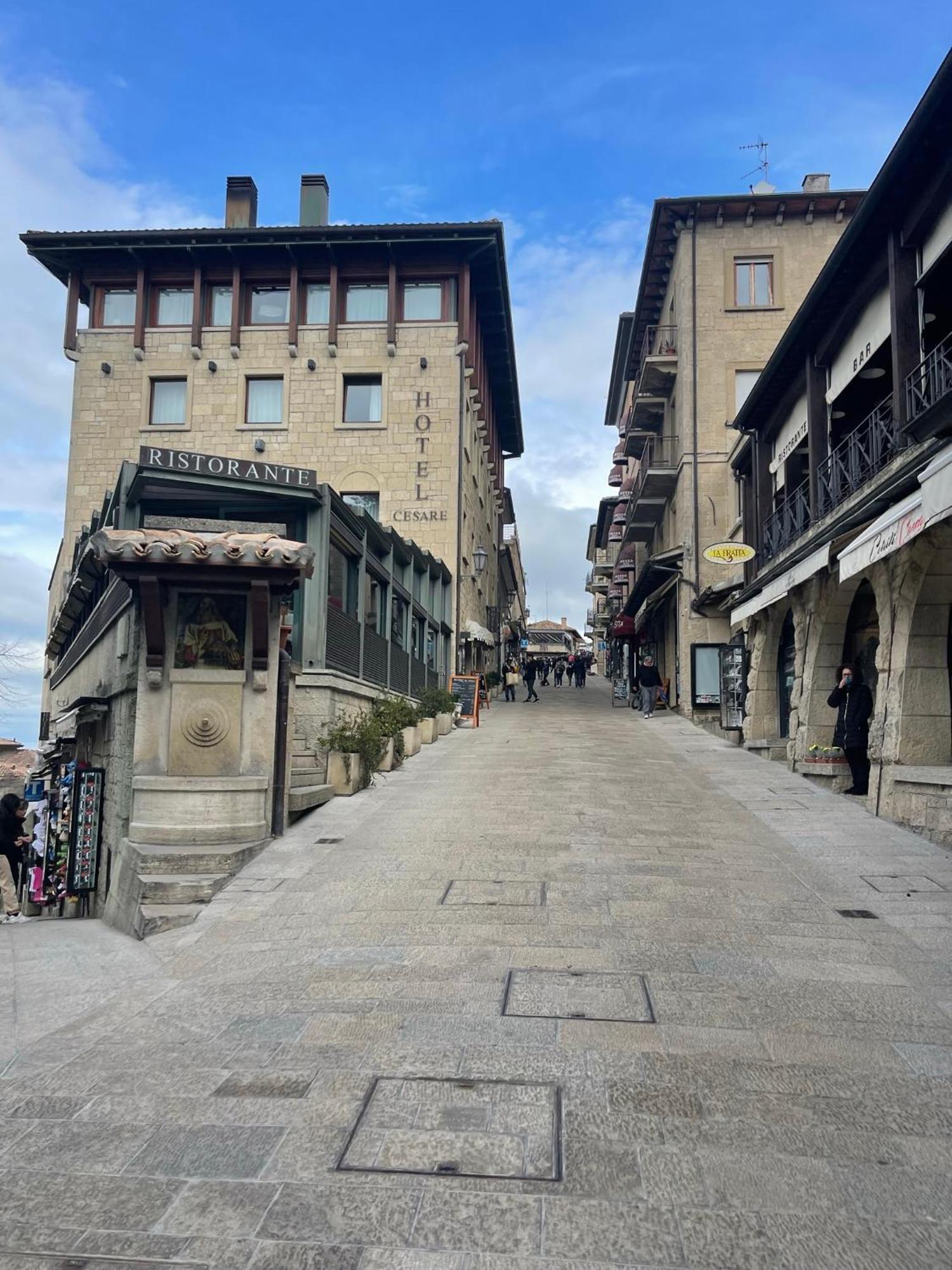 La Famosa Dimora Ambasciatore San Marino Luaran gambar