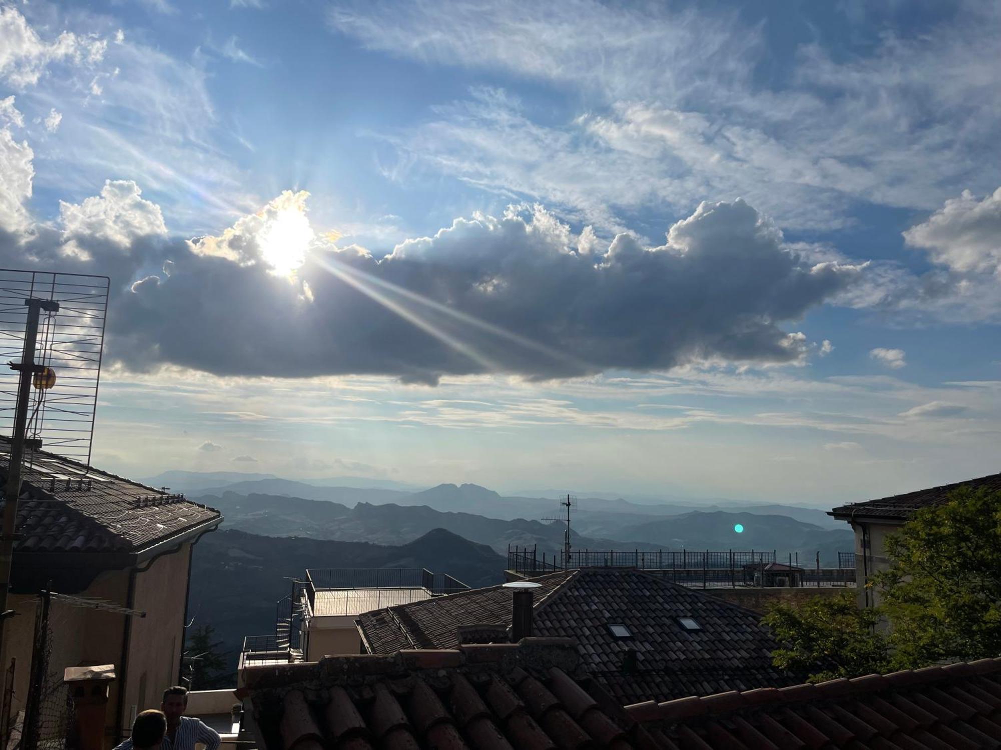 La Famosa Dimora Ambasciatore San Marino Luaran gambar