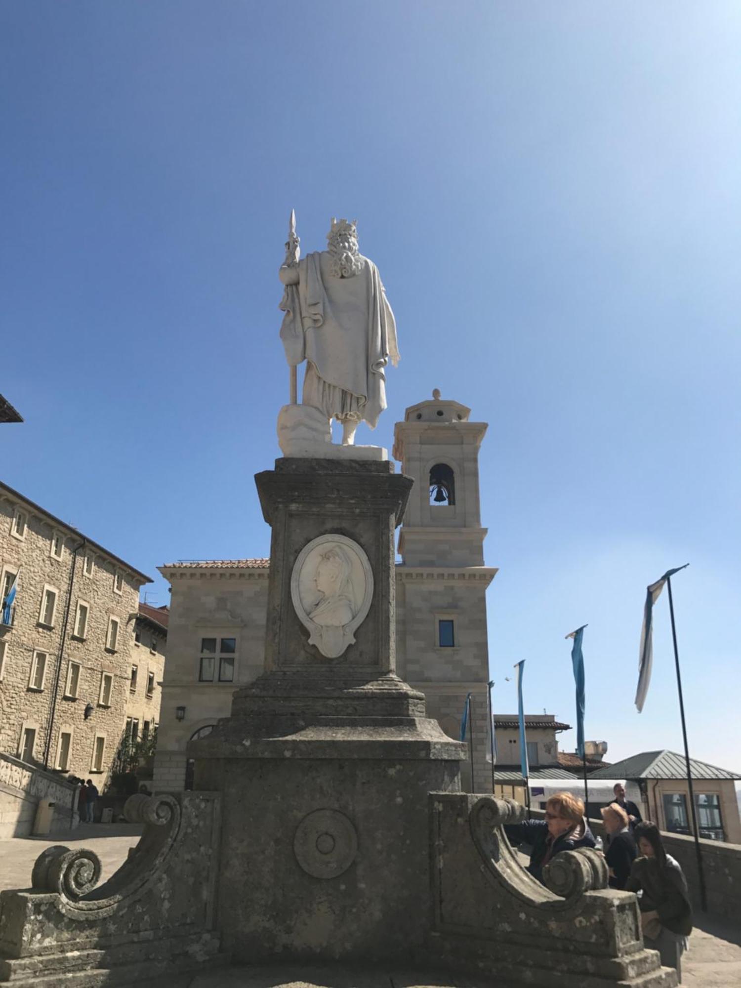 La Famosa Dimora Ambasciatore San Marino Luaran gambar