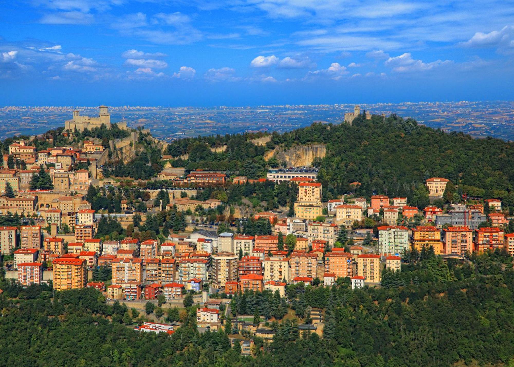 La Famosa Dimora Ambasciatore San Marino Luaran gambar