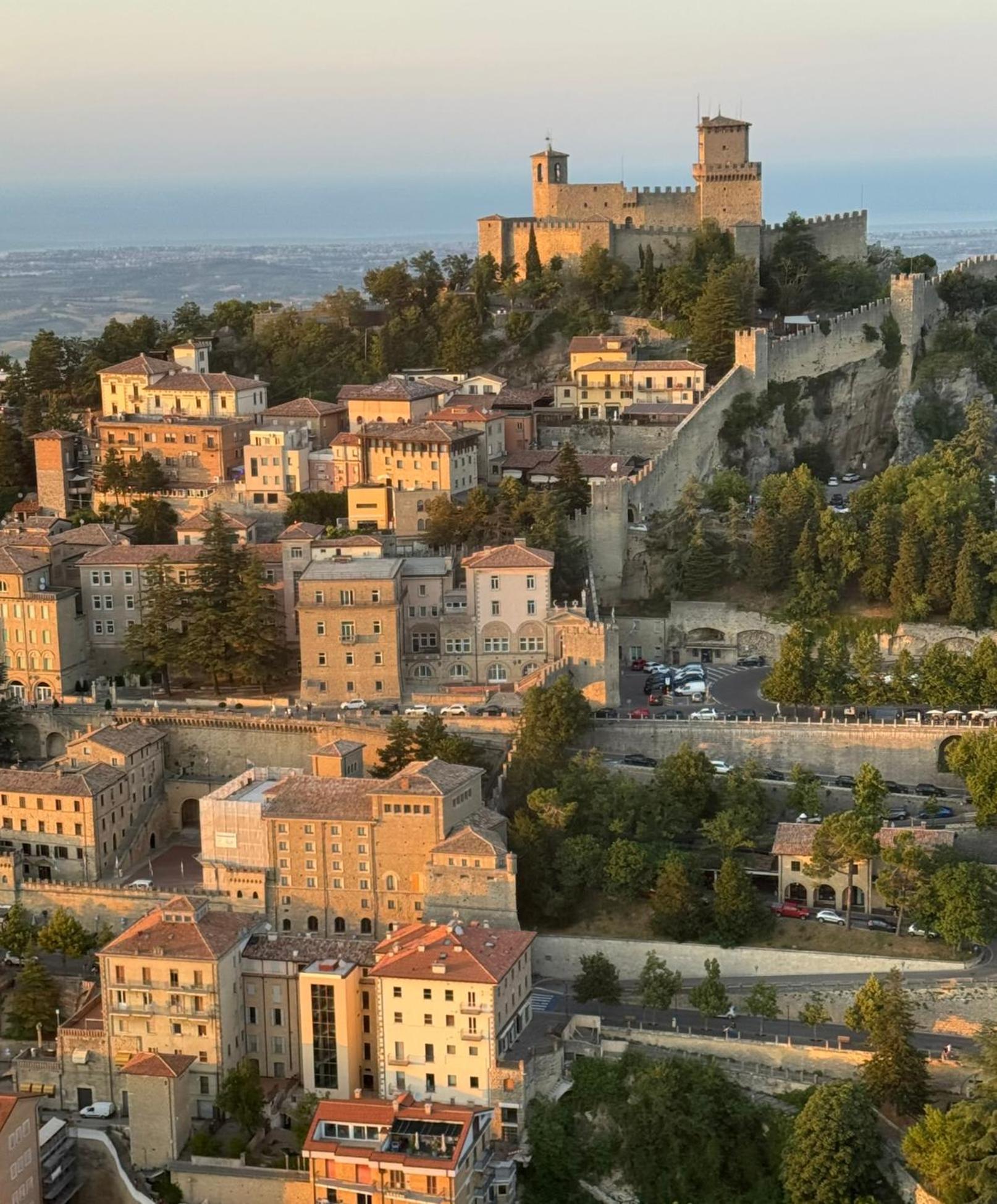 La Famosa Dimora Ambasciatore San Marino Luaran gambar